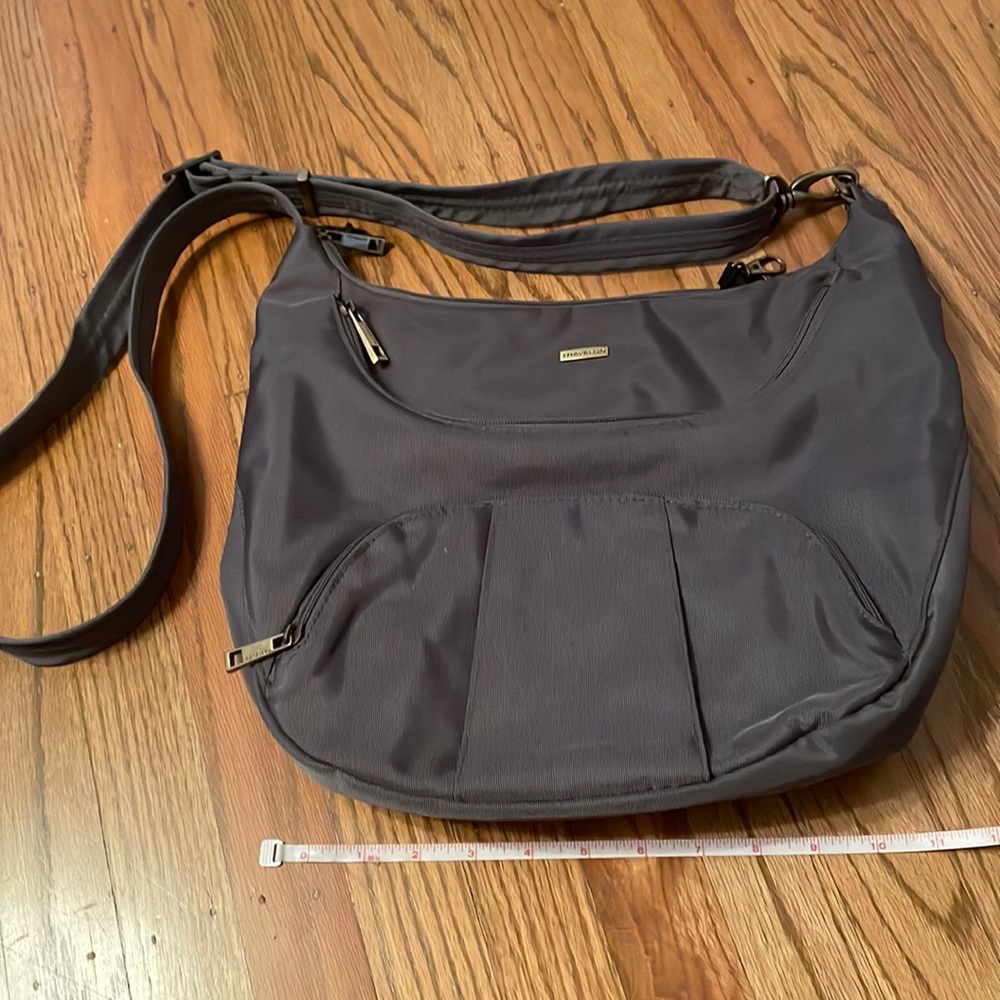 Travelon crossbody bag